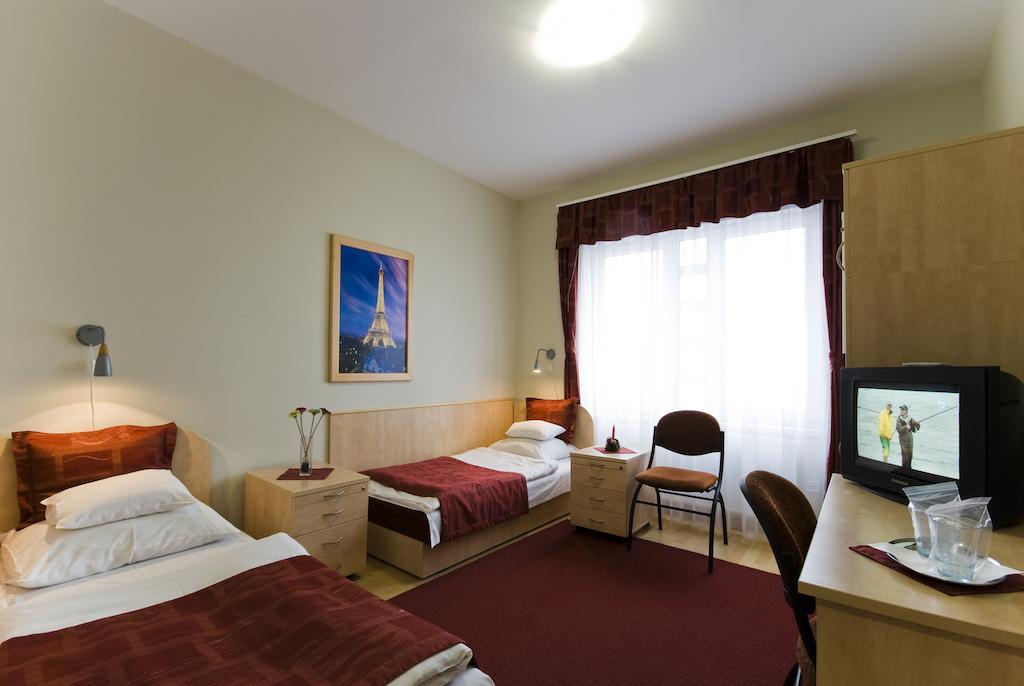 Hotel Kerpely 2*