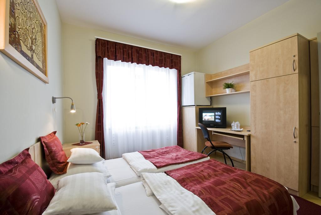 Hotel Kerpely